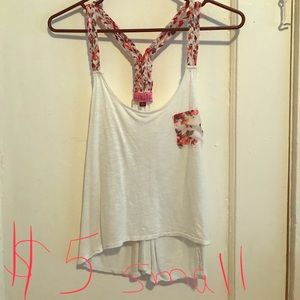 Women’s tops size med and small